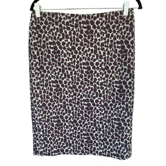 T1 Talbots Women's Leopard Print Straight Pencil Skirt Gray Purple Maroon Size 6 - Picture 2 of 7
